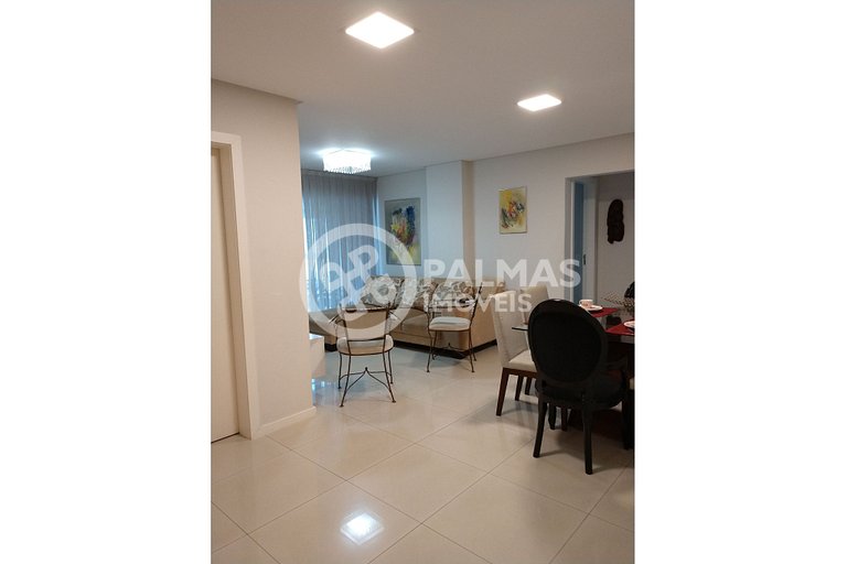 Lindo apartamento de 2 quartos com churrasqueira no centro